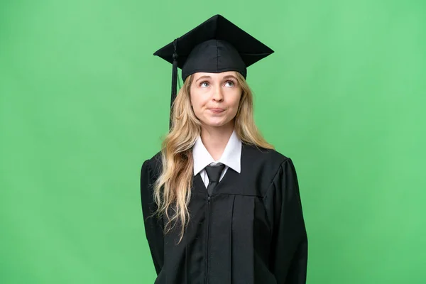 Fiatal Egyetemi Angol Diplomás Elszigetelt Háttér Felnéz — Stock Fotó