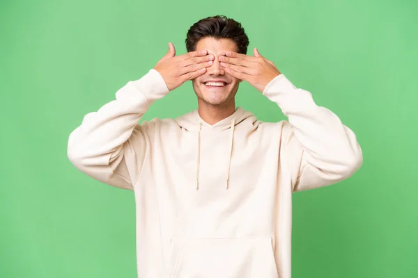 Young Caucasian Handsome Man Isolated Background Covering Eyes Hands Smiling — Stock Photo, Image