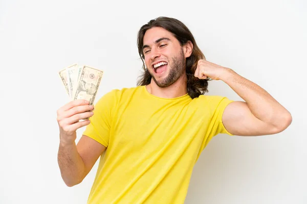 Νεαρός Όμορφος Άντρας Παίρνει Πολλά Χρήματα Απομονωμένος Λευκό Φόντο Γιορτάζοντας — Φωτογραφία Αρχείου