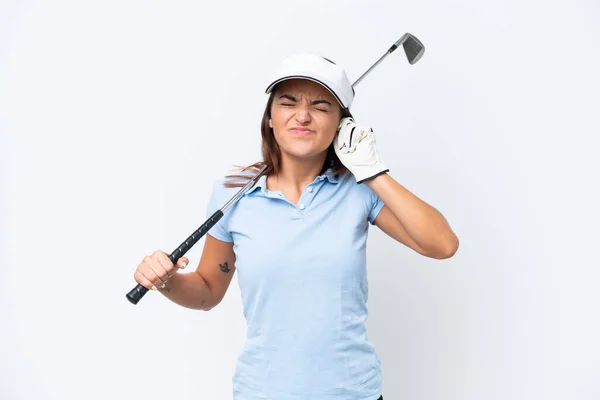 Mladá Běloška Hraje Golf Izolované Bílém Pozadí Frustrovaný Zakrývá Uši — Stock fotografie
