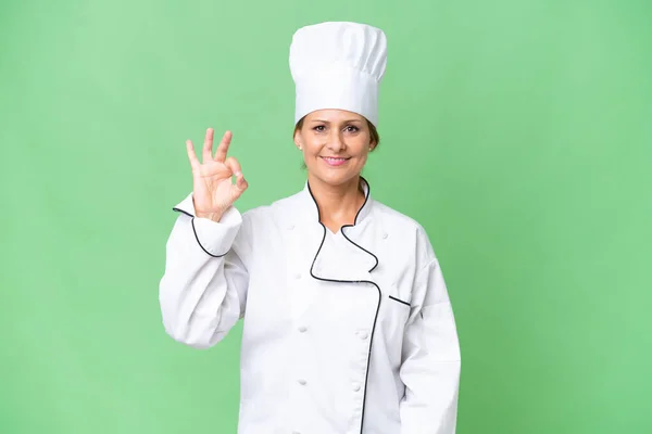 Middle Aged Chef Woman Isolated Background Showing Sign Fingers — Stock Photo, Image