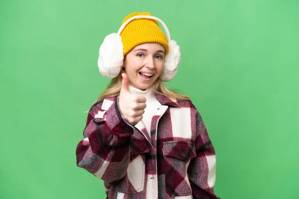 Jovem Inglesa Mulher Vestindo Inverno Muffs Sobre Isolado Fundo Com — Fotografia de Stock