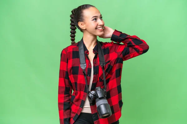 Jonge Fotograaf Arabische Vrouw Geïsoleerde Achtergrond Denken Een Idee — Stockfoto
