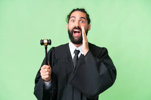 Judge Caucasian Man Isolated Chroma Key Background Shouting Mouth Wide — Stock Photo, Image