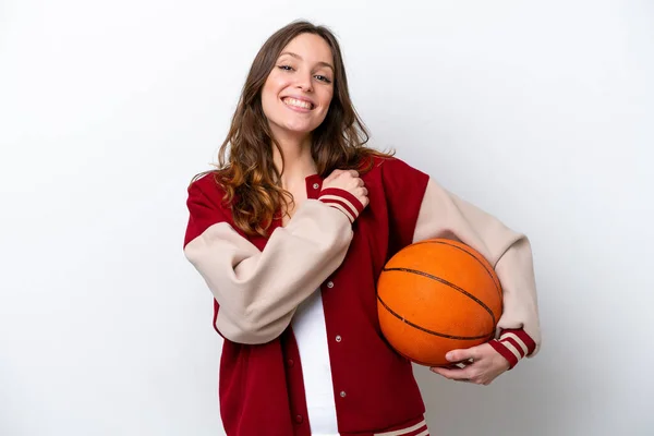 Giovane Donna Caucasica Che Gioca Basket Isolato Sfondo Bianco Che — Foto Stock