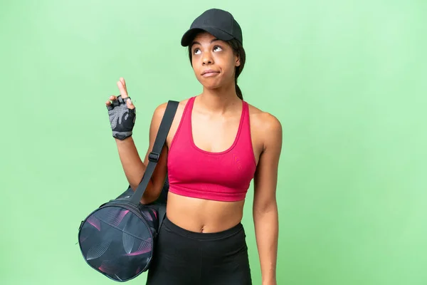 Junge Sport Afroamerikanerin Mit Sporttasche Über Isoliertem Hintergrund Mit Daumendrücken — Stockfoto
