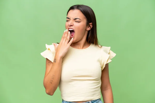 Young Caucasian Woman Isolated Green Chroma Background Yawning Covering Wide — Stock Photo, Image