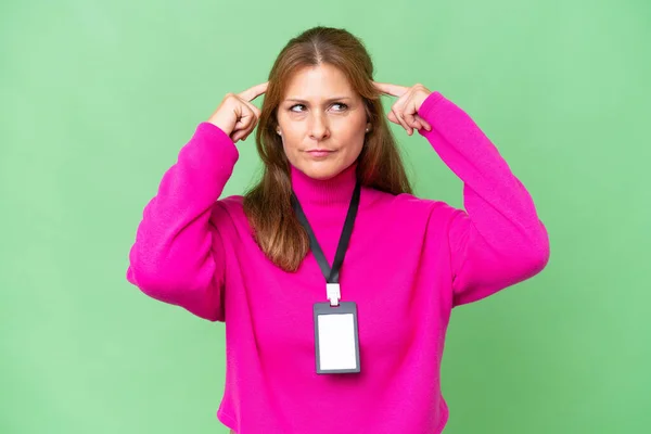 Middle Aged Caucasian Woman Card Isolated Background Having Doubts Thinking — Stock Photo, Image