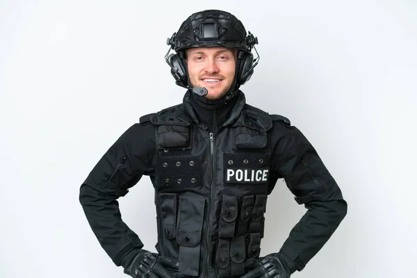 Swat Man Geïsoleerde Witte Achtergrond Poseren Met Armen Heup Glimlachen — Stockfoto