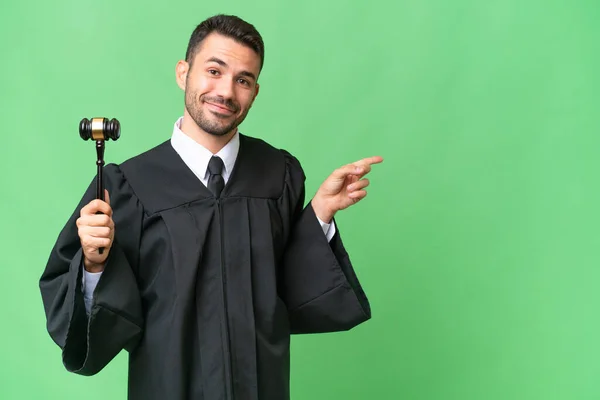 Judge Caucasian Man Isolated Background Pointing Finger Side — Stock Photo, Image