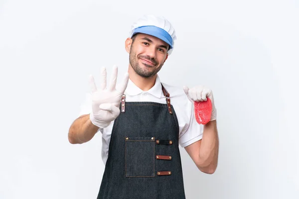 Carniceiro Caucasiano Homem Vestindo Avental Servindo Carne Cortada Fresca Sobre — Fotografia de Stock