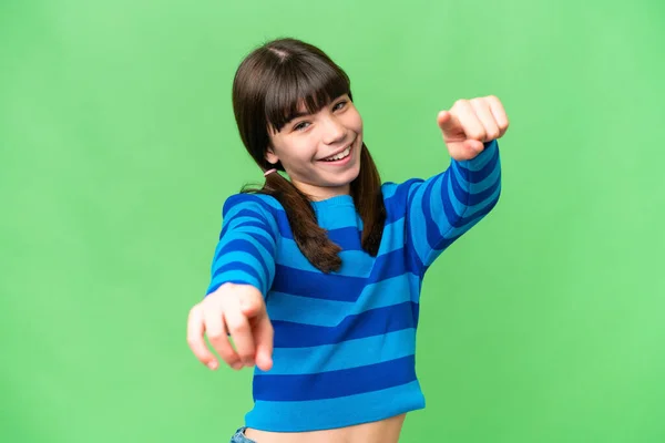 Kleines Kaukasisches Mädchen Über Isoliertem Hintergrund Das Mit Glücklichem Gesichtsausdruck — Stockfoto