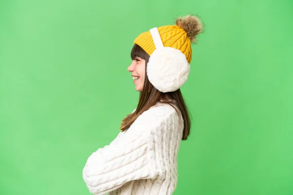 Menina Caucasiana Vestindo Regalos Inverno Sobre Fundo Isolado Posição Lateral — Fotografia de Stock