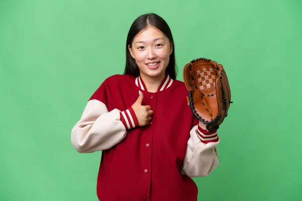 Young Asian Woman Baseball Glove Isolated Background Giving Thumbs Gesture — 스톡 사진