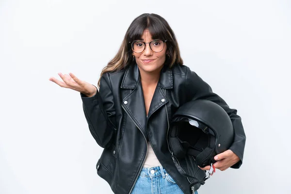 Jonge Kaukasische Vrouw Met Een Motorfiets Helm Geïsoleerd Witte Achtergrond — Stockfoto