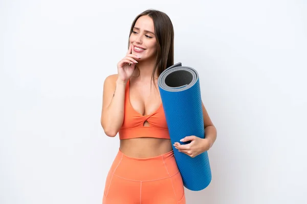 Young Beautiful Sport Woman Going Yoga Classes While Holding Mat — 图库照片