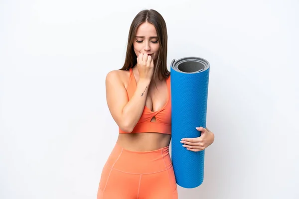 Young Beautiful Sport Woman Going Yoga Classes While Holding Mat — Φωτογραφία Αρχείου