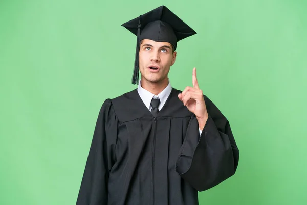 Jonge Universiteit Afgestudeerde Blanke Man Geïsoleerde Achtergrond Denken Een Idee — Stockfoto