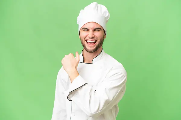 Jeune Beau Chef Homme Sur Fond Isolé Célébrant Une Victoire — Photo
