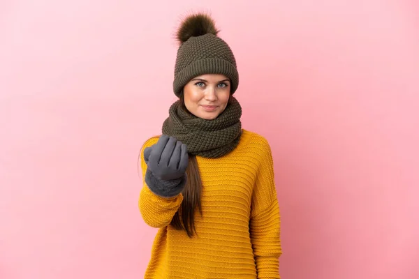 Young Caucasian Girl Winter Hat Isolated Pink Background Inviting Come — Stock Photo, Image