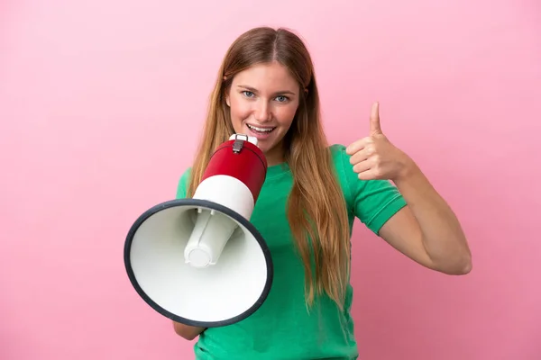 Young Blonde Woman Isolated Pink Background Shouting Megaphone Announce Something — Stock Photo, Image