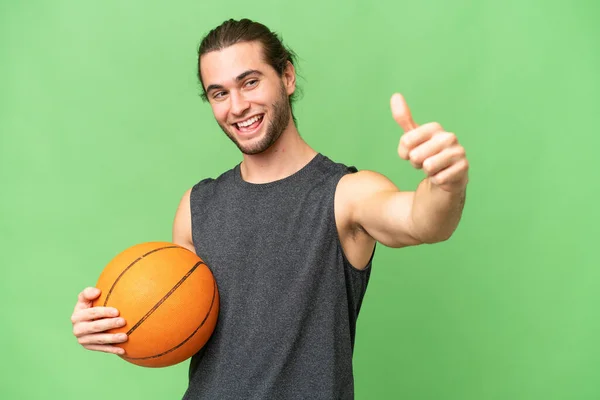 Giovane Giocatore Basket Uomo Sfondo Isolato Dando Pollice Gesto — Foto Stock
