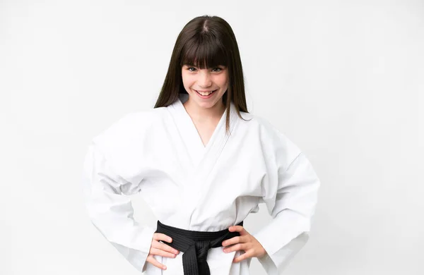 Malá Kavkazská Dívka Přes Izolované Bílé Pozadí Dělá Karate Pózování — Stock fotografie