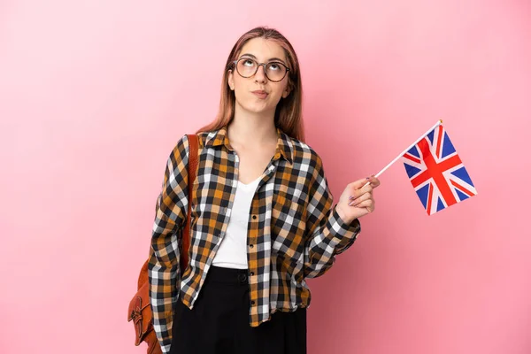 Junge Hispanische Frau Mit Einer Flagge Des Vereinigten Königreichs Auf — Stockfoto