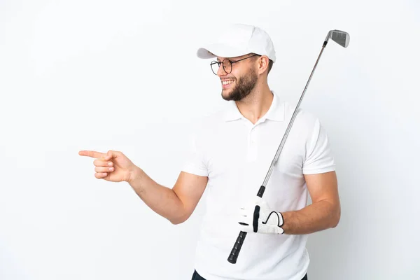 Guapo Joven Jugando Golf Aislado Sobre Fondo Blanco Apuntando Con — Foto de Stock