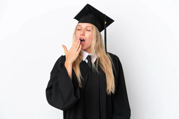 Νεαρή Απόφοιτος Πανεπιστημίου Καυκάσιος Γυναίκα Απομονωμένη Λευκό Φόντο Χασμουρητό Και — Φωτογραφία Αρχείου