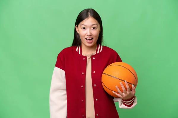 Young Basketball Player Asian Woman Isolated Background Surprise Facial Expression — Foto Stock