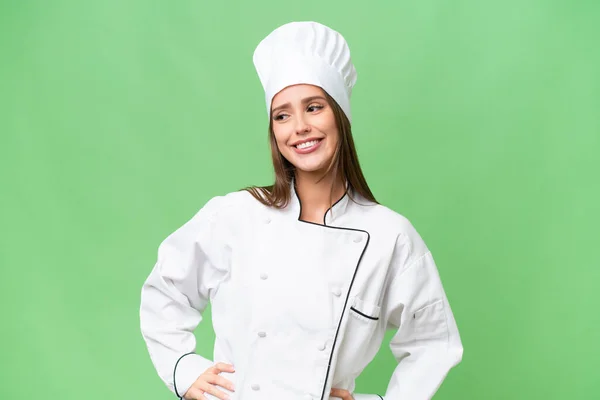 Jovem Chef Caucasiano Mulher Sobre Fundo Isolado Posando Com Braços — Fotografia de Stock