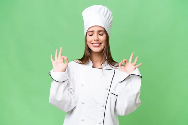 Giovane Chef Donna Caucasica Sfondo Isolato Posa Zen — Foto Stock