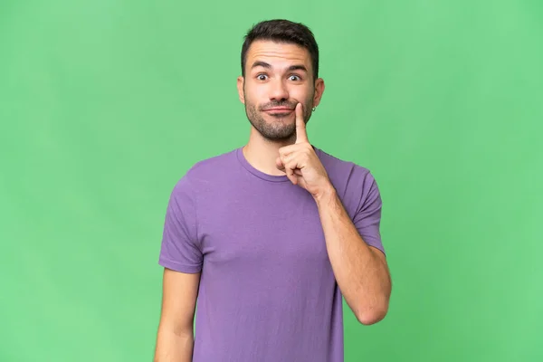 Jovem Bonito Caucasiano Homem Sobre Isolado Fundo Pensamento — Fotografia de Stock