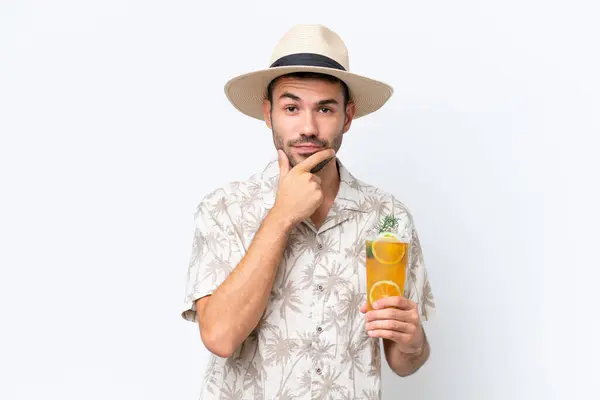 Young Caucasian Man Holding Cocktail Isolated White Background Thinking — Stock Photo, Image