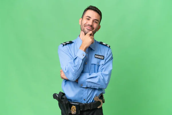 Молодий Поліцейський Білий Чоловік Над Ізольованим Тлом Щасливий Усміхнений — стокове фото