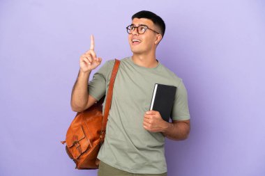 Tecrit edilmiş bir geçmişi olan yakışıklı bir öğrenci harika bir fikre işaret ediyor.