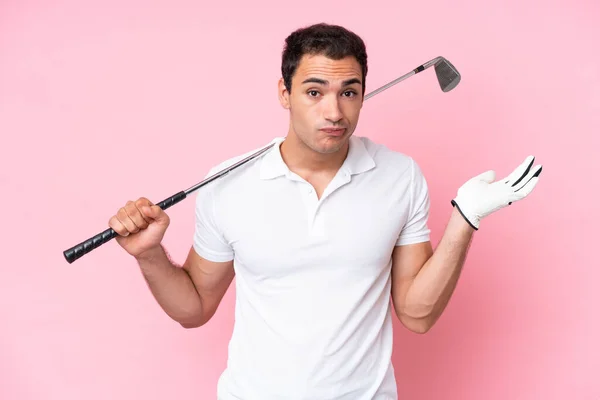 Joven Jugador Golf Hombre Aislado Sobre Fondo Rosa Que Tiene — Foto de Stock