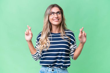 Genç Uruguaylı kadın tecrit edilmiş geçmişinde şans diliyor ve en iyisini diliyor.