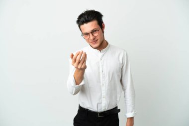 Rus iş adamı beyaz arka planda izole edildi ve davet edildi. Gelmene sevindim.