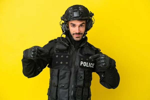 Swat Caucasian Man Isolated Yellow Background Proud Self Satisfied — Stock Photo, Image