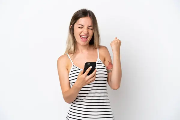Giovane Donna Rumena Isolata Sfondo Bianco Con Telefono Posizione Vittoria — Foto Stock