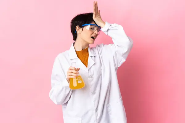 Young Scientific Woman Isolated Pink Background Has Realized Something Intending — Stock Photo, Image