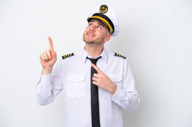 Beyaz arka planda izole edilmiş beyaz bir uçak pilotu işaret parmağı harika bir fikir.