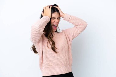 Beyaz arka planda izole edilmiş genç İtalyan kadın bunalıma girdi