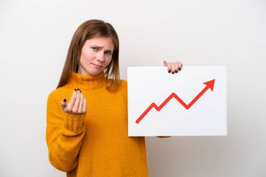 Beyaz arka planda izole edilmiş genç bir İngiliz kadını elinde büyüyen bir istatistik oku sembolü olan bir tabela tutuyor ve yaklaşan hareketi yapıyor.