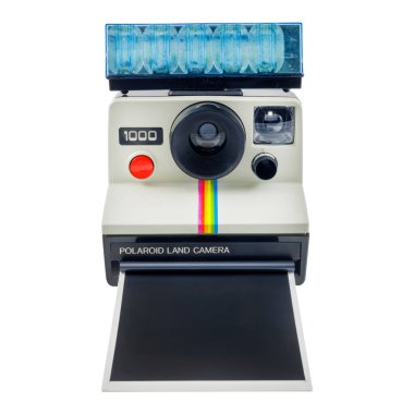 Dieren, Hollanda - 27 Ekim 2023: Antik Polaroid fotoğraf makinesi Dieren, Hollanda 'da beyaz bir arkaplan önünde parlayan ve boş bir fotoğraf makinesi