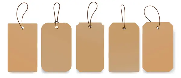 Çeşitli şekillerde dizgileri olan boş kraft kağıt etiketleri. Ürün etiketlemesi, hediye paketi, fiyat etiketleri, markalaşma, el işi projeleri için İfadeli Boş Etiket Etiketleri.