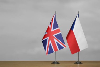 İngiltere ve Çek Cumhuriyeti 'nin gri bayrakları bulanıklaştı