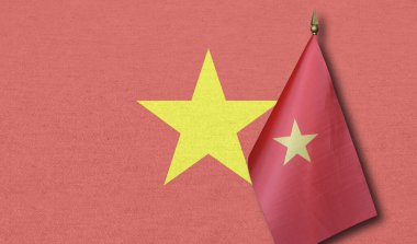 Vietnam bayrağının solgun bir görüntüsüne karşı Vietnam 'ın masa başı bayrağı